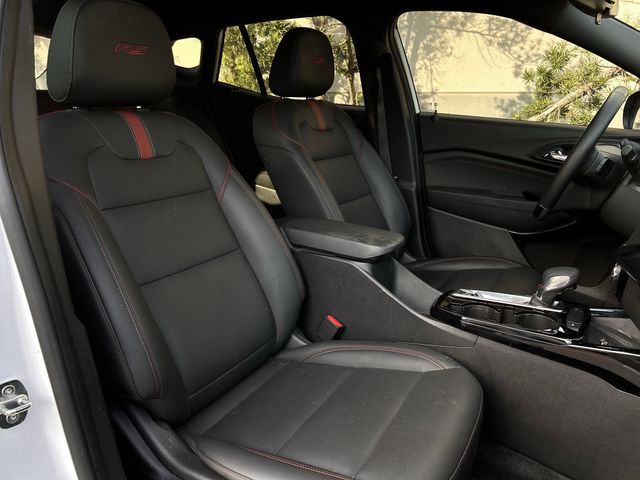 Used 2024 Summit White Chevrolet 2RS image 29