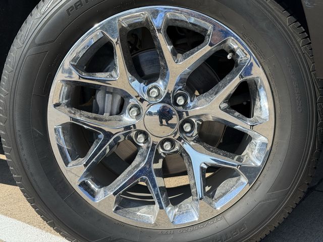 Used 2020 Black Chevrolet LTZ image 9