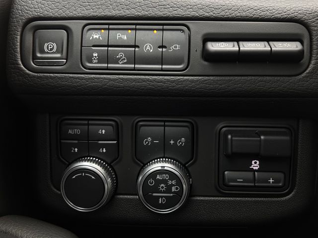 Used 2021 Onyx Black GMC Denali image 25