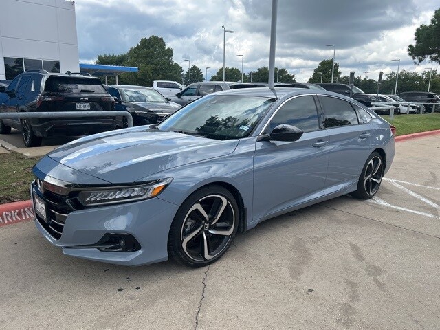 2022 Honda Accord Sport 2.0T photo 2