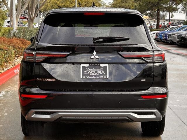 Used 2026 Black Diamond Mitsubishi SE image 5