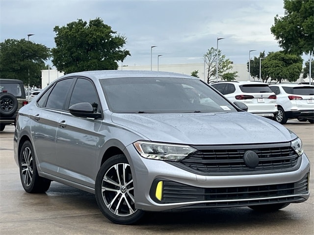 Used 2023 Volkswagen Jetta Sport with VIN 3VWBM7BU9PM019575 for sale in Irving, TX