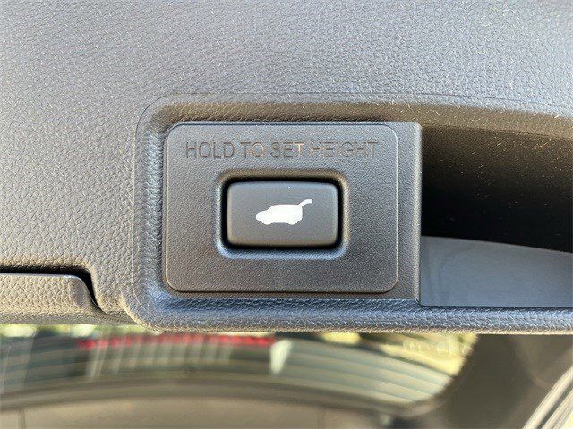 New 2026 Platinum White Pearl Acura SH-AWD image 33