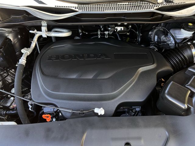 Used 2025 Modern Steel Metallic Honda EX-L image 37