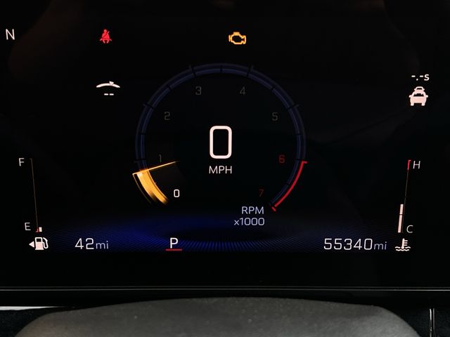 Used 2024 Summit White Chevrolet 2RS image 17