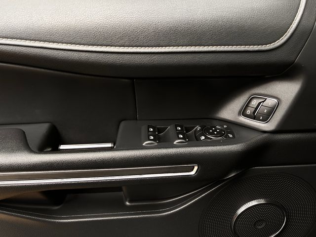 Used 2024 Iconic Silver Metallic Ford XLT image 26