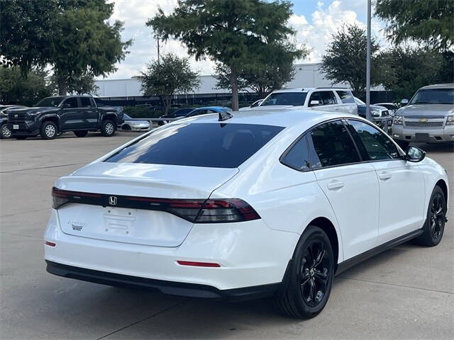 2025 Honda Accord SE photo 4