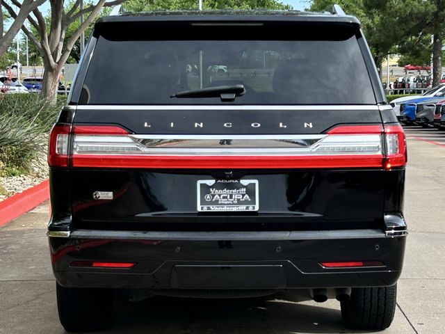 Used 2018 Burgundy Velvet Metallic Tinted Clearcoat Lincoln Premiere image 5