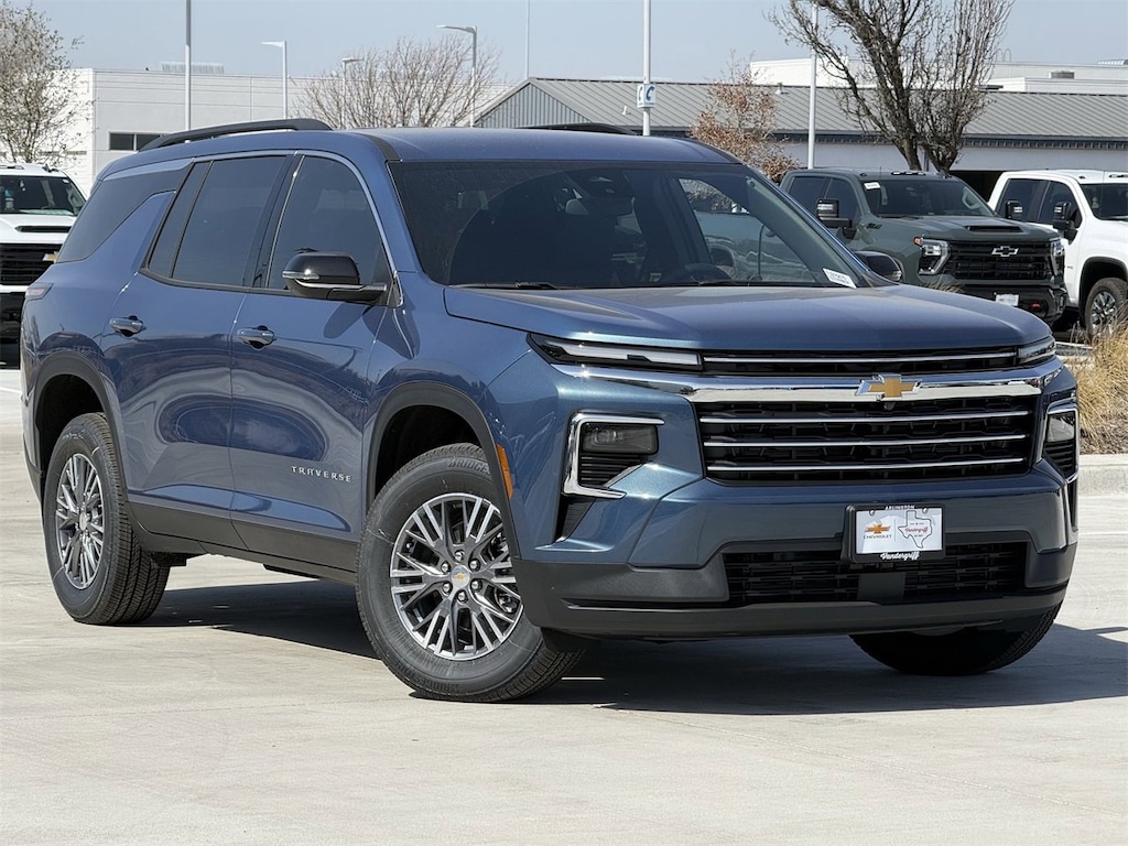 New 2026 Chevrolet Traverse LT SUV