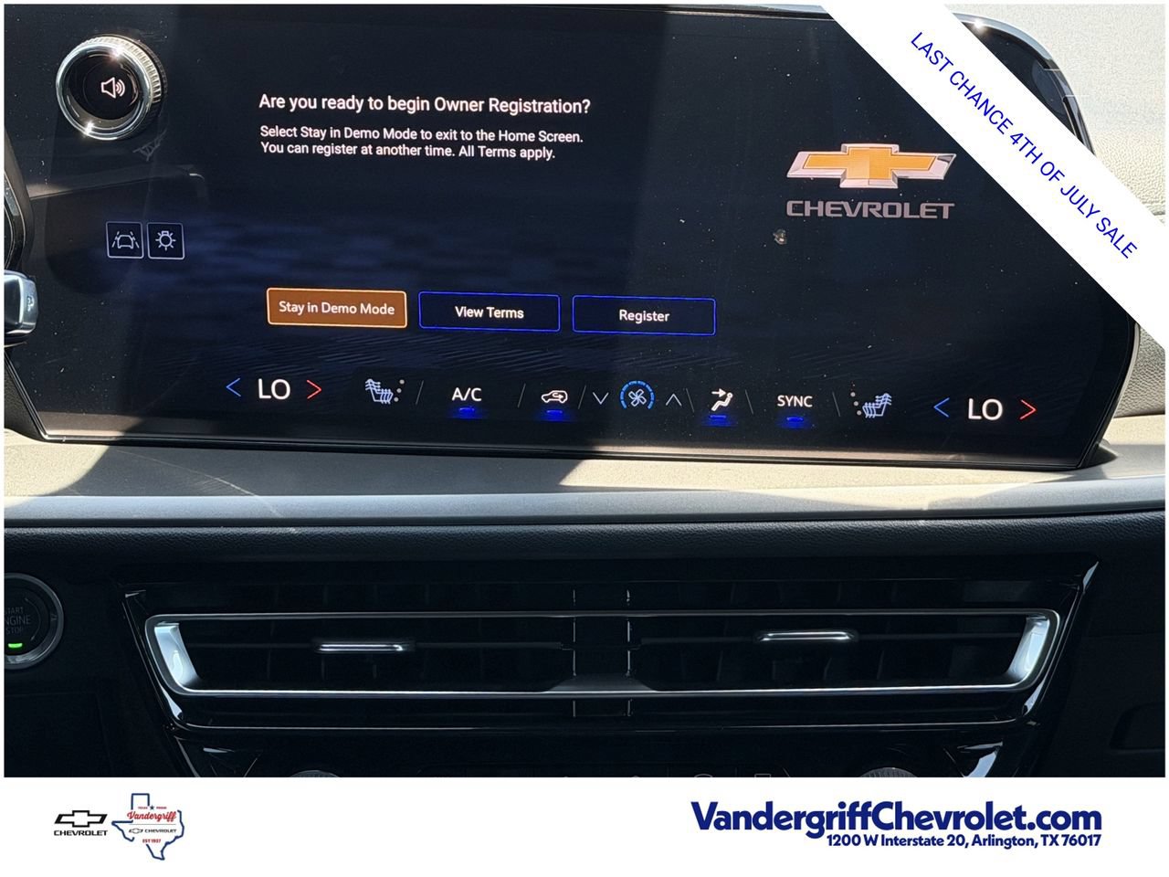 2026 Chevrolet Traverse LT - Photo 15