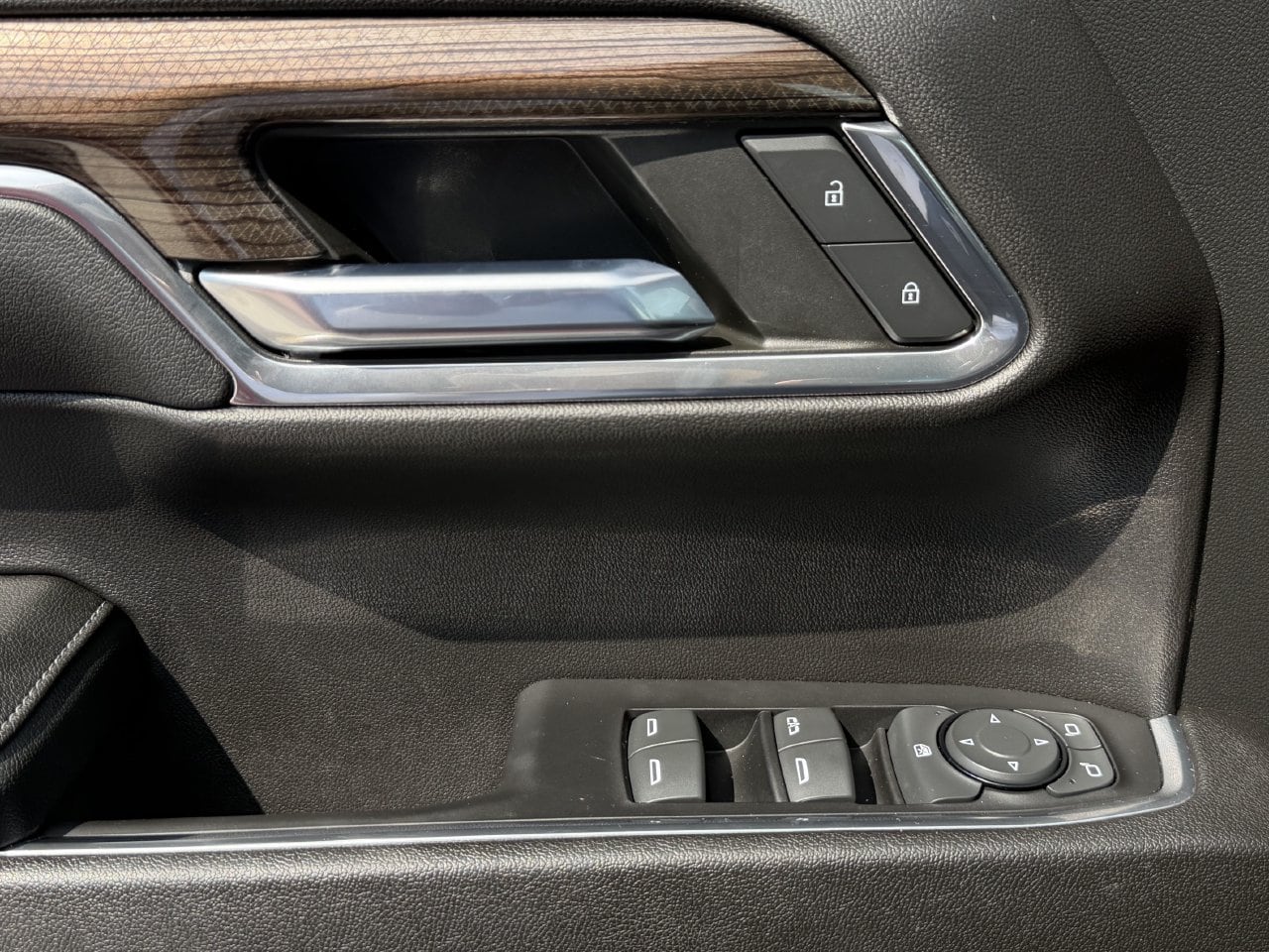 2023 Chevrolet Silverado 1500 LT - Photo 20