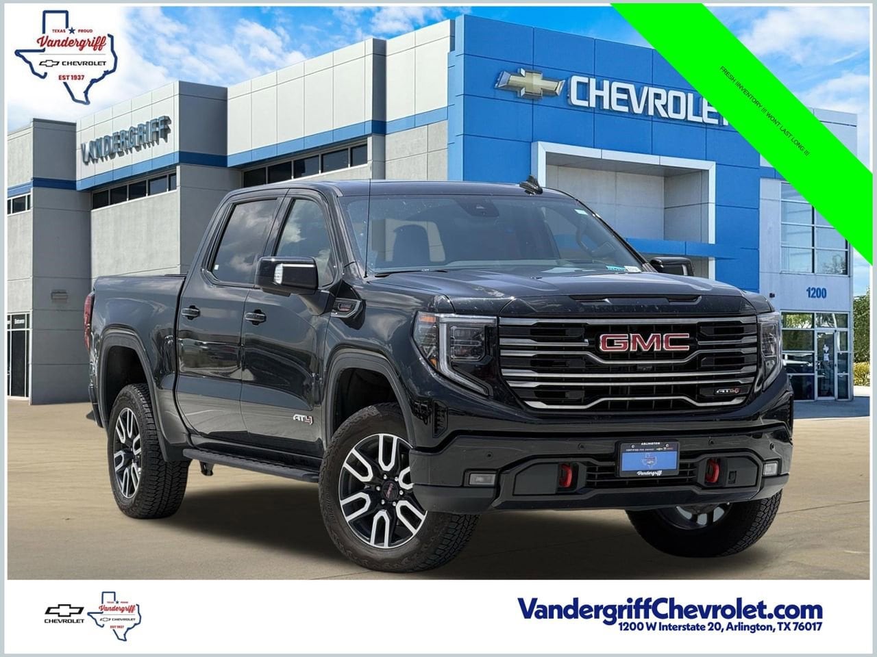 2025 GMC Sierra 4WD Crew Cab Short Box AT4's photo