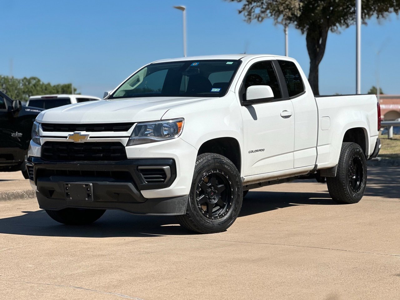 2022 Chevrolet Colorado LT photo 3