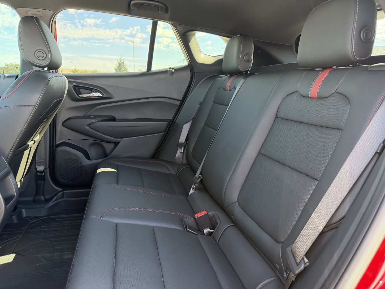 2026 Chevrolet Trax RS - Photo 19