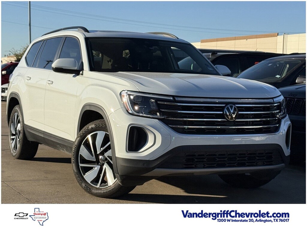 Used 2024 Volkswagen Atlas 2.0T SE w/Technology SUV