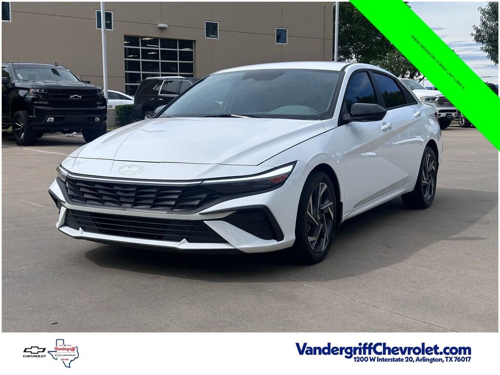 Used 2025 Hyundai Elantra SEL Sport Sedan
