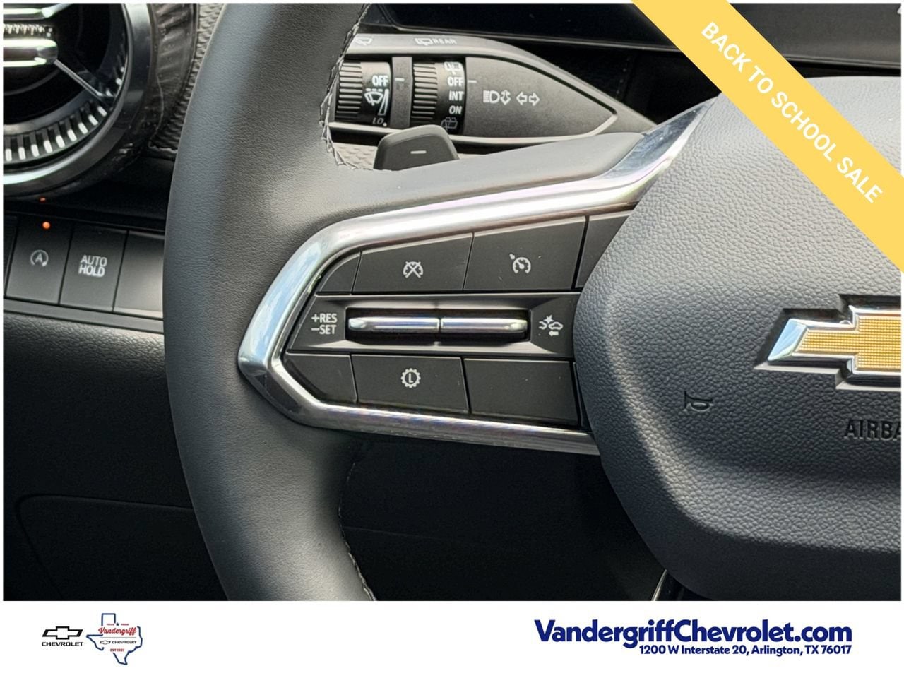 2027 Chevrolet Equinox LT - Photo 13