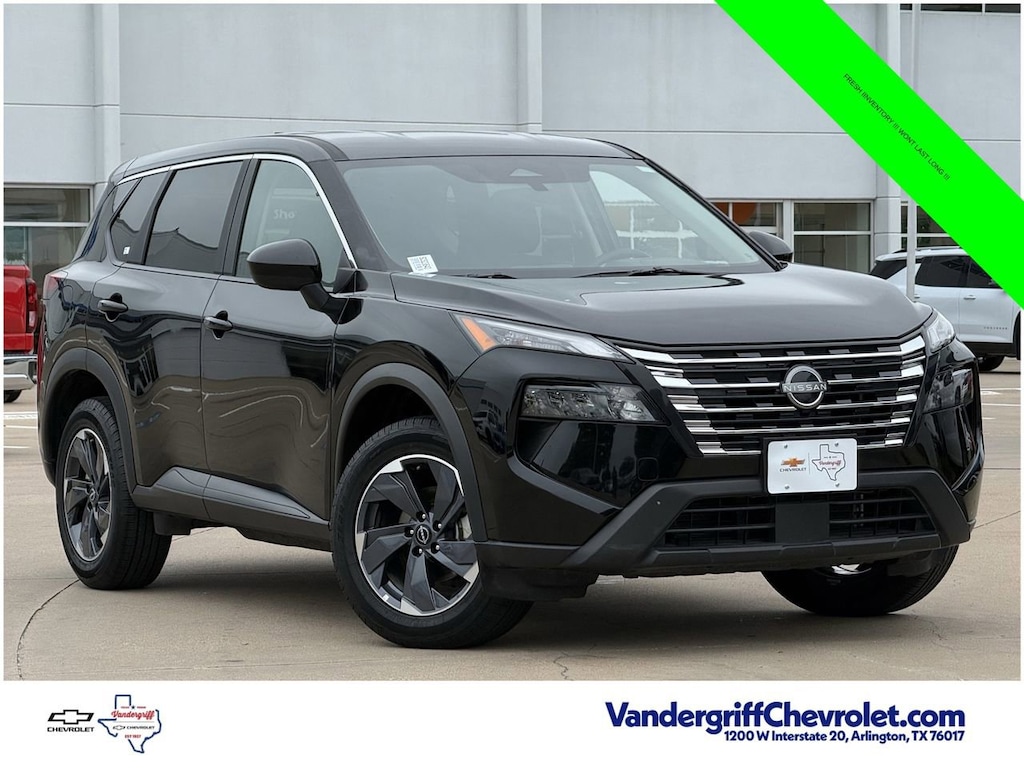Used 2025 Nissan Rogue SV FWD SUV