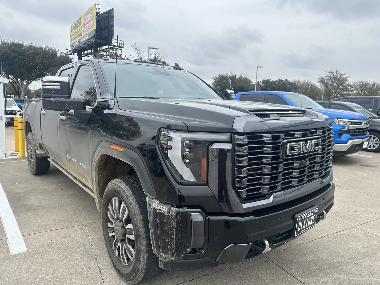 2024 GMC Sierra 2500HD Denali Ultimate's photo