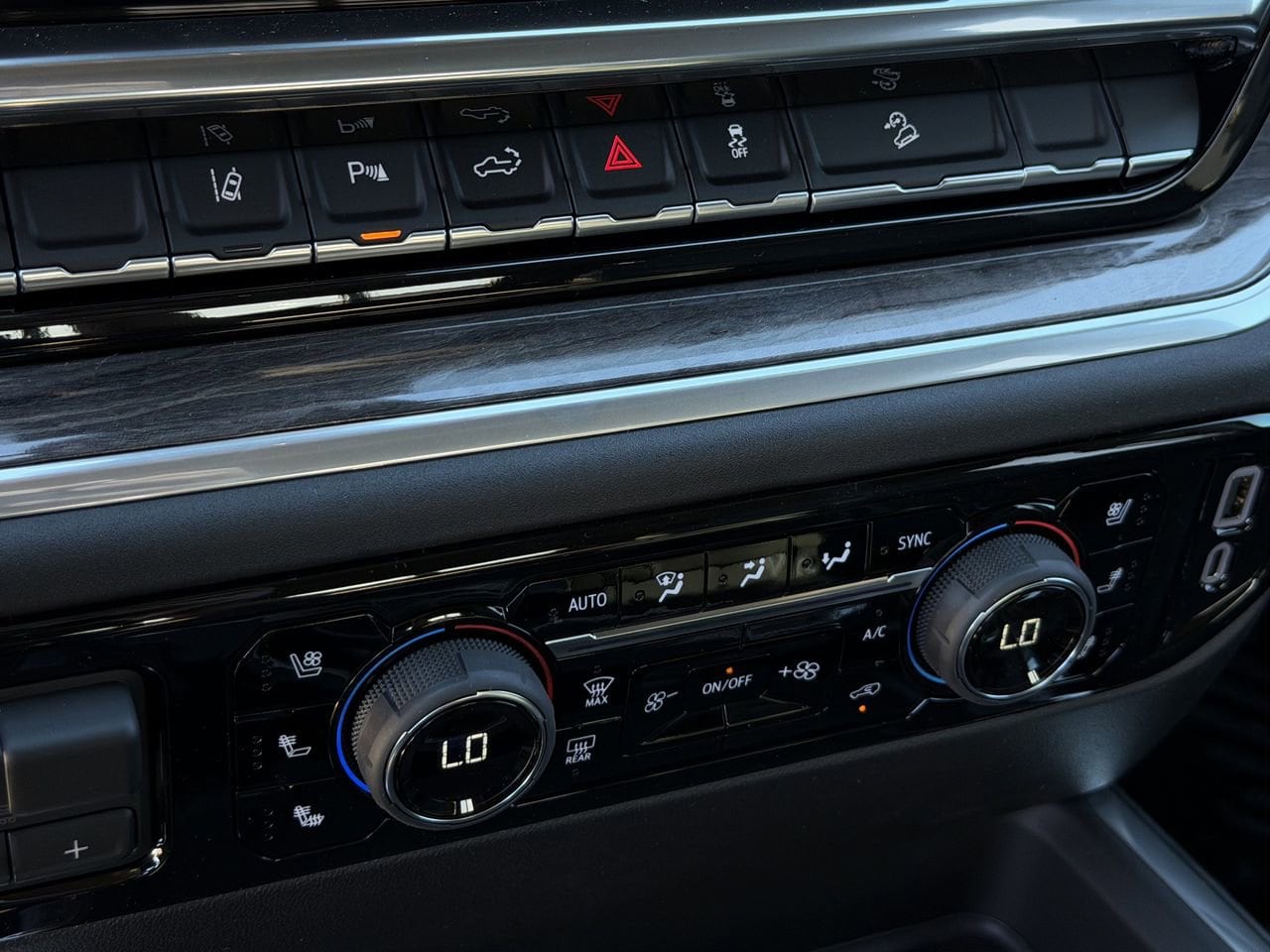 2026 Chevrolet Silverado 2500 HD LTZ - Photo 17