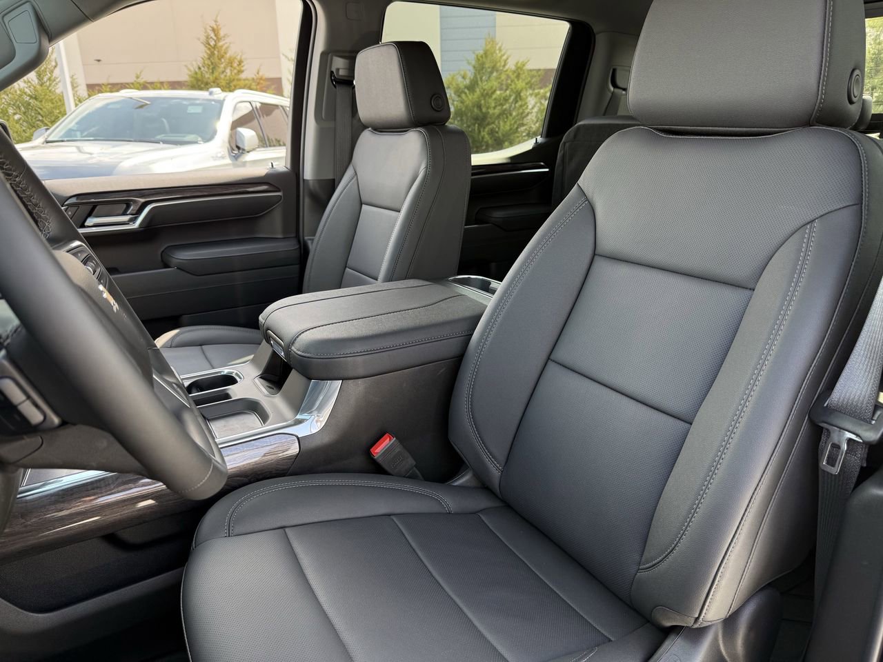 2026 Chevrolet Silverado 1500 LTZ - Photo 21