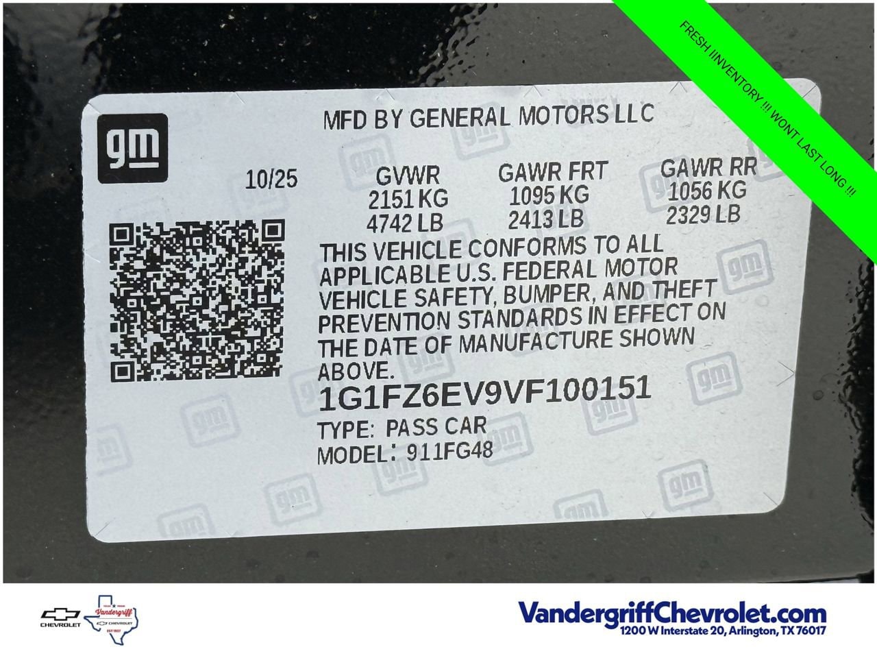 2027 Chevrolet Bolt RS - Photo 21