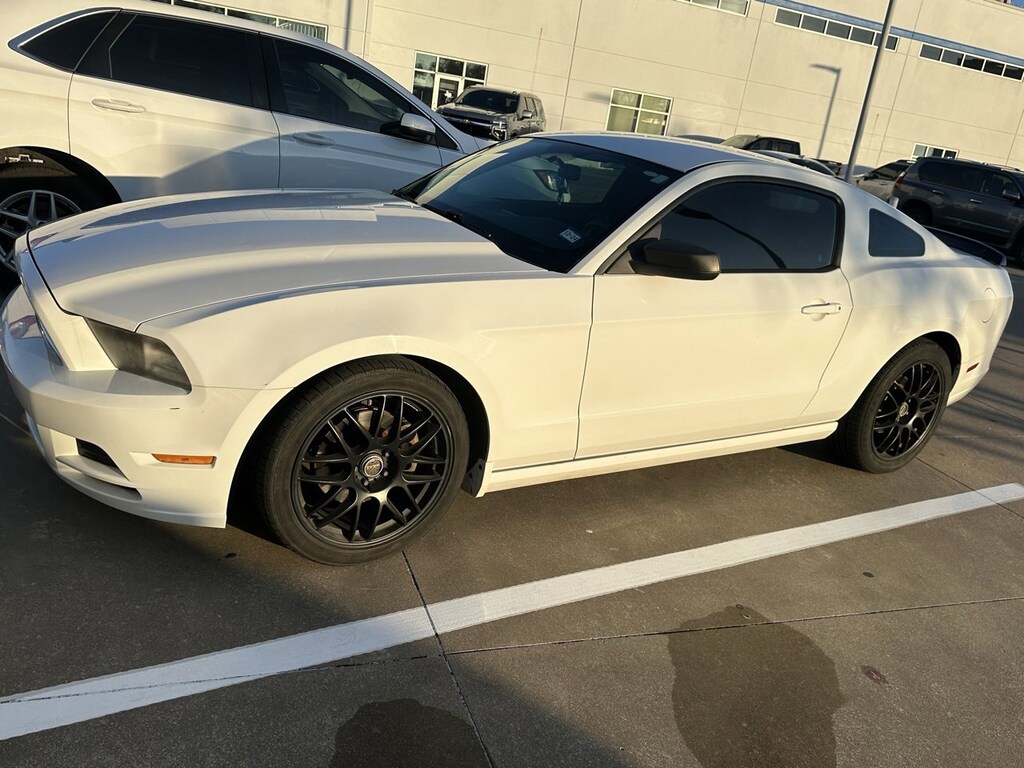 Used 2014 Ford Mustang V6 Coupe