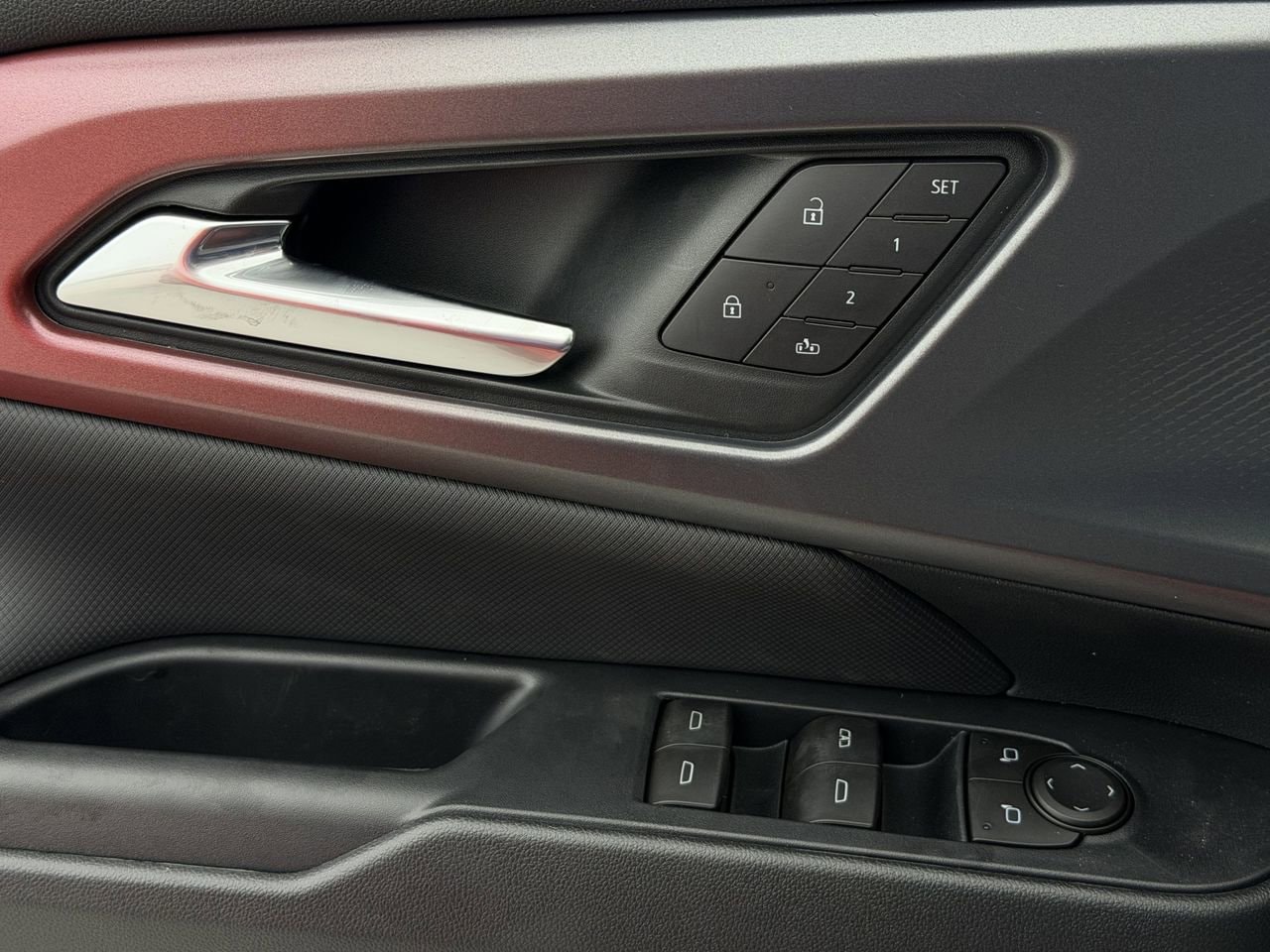 2026 Chevrolet Equinox EV RS - Photo 21