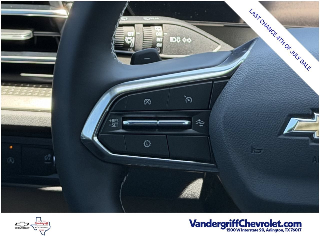 2026 Chevrolet Traverse LT - Photo 13