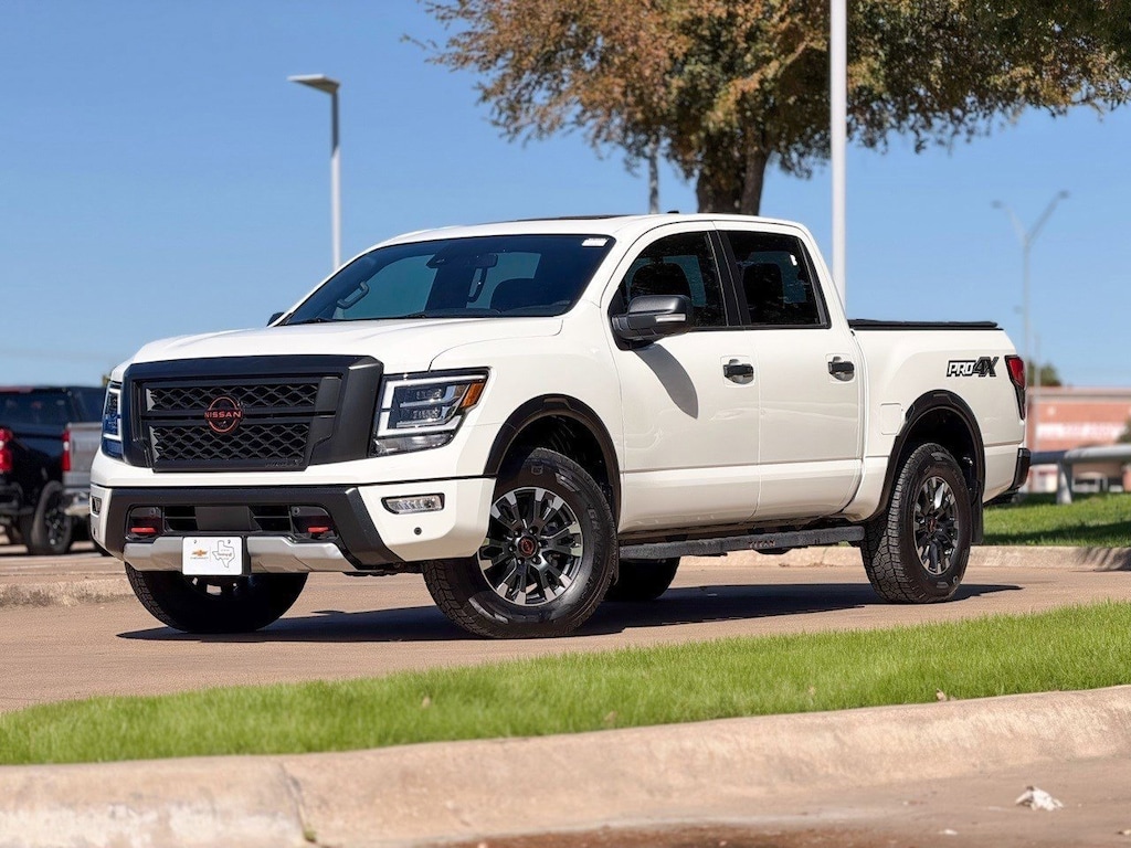 Used 2024 Nissan Titan PRO-4X Truck Crew Cab