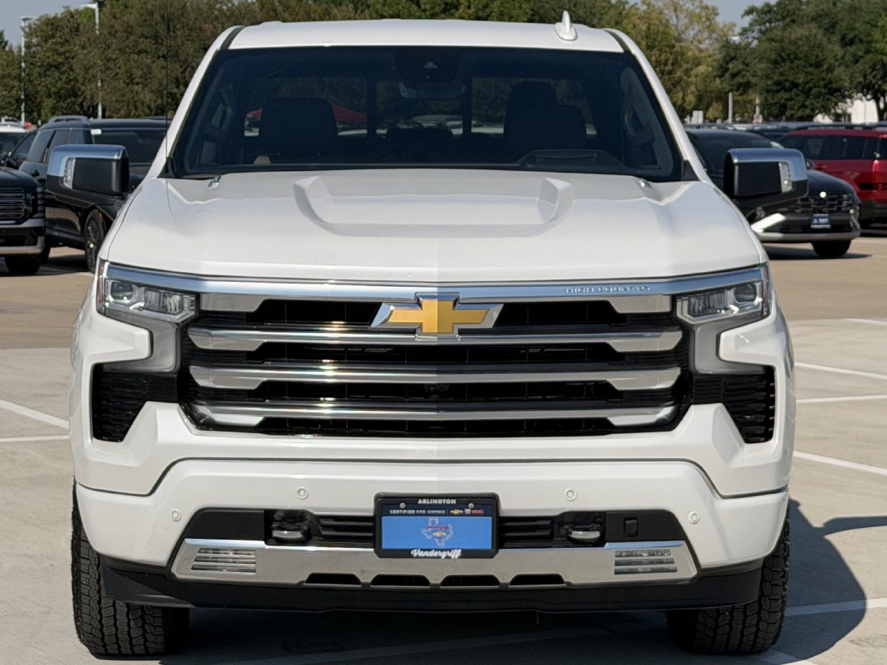 2023 Chevrolet Silverado 1500 High Country - Photo 6