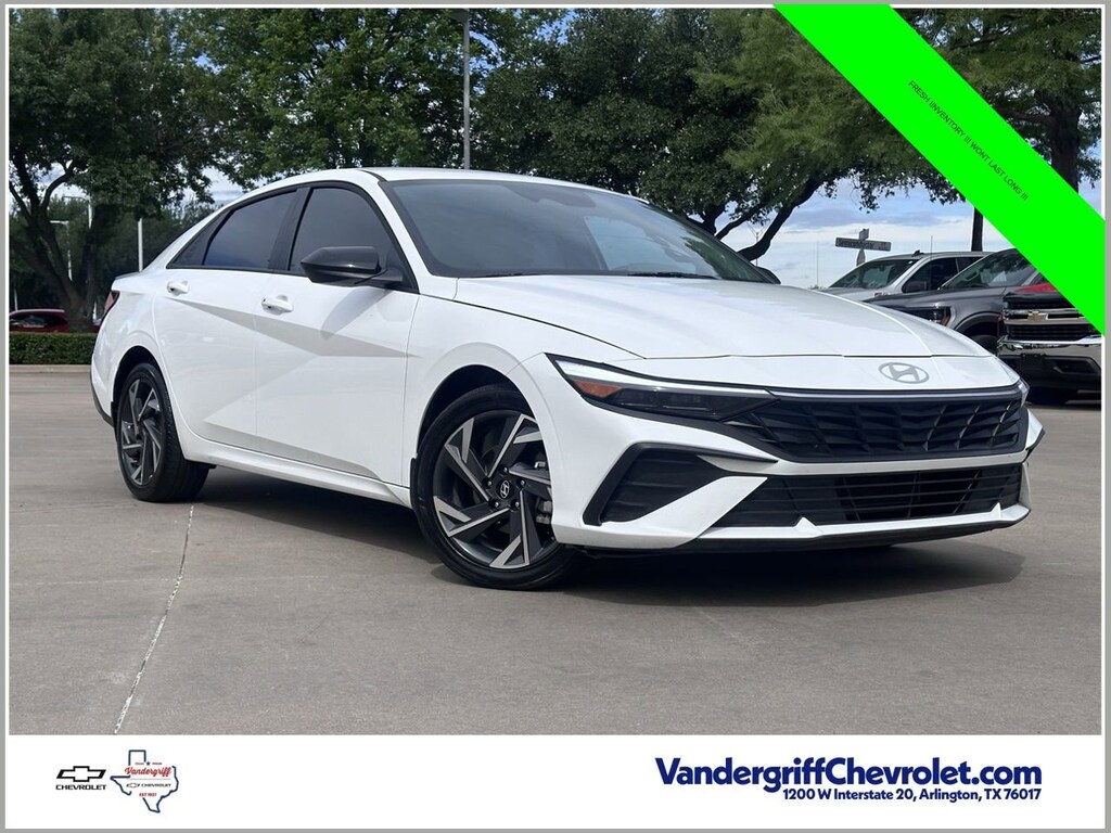 Used 2025 Hyundai Elantra SEL Sport Sedan