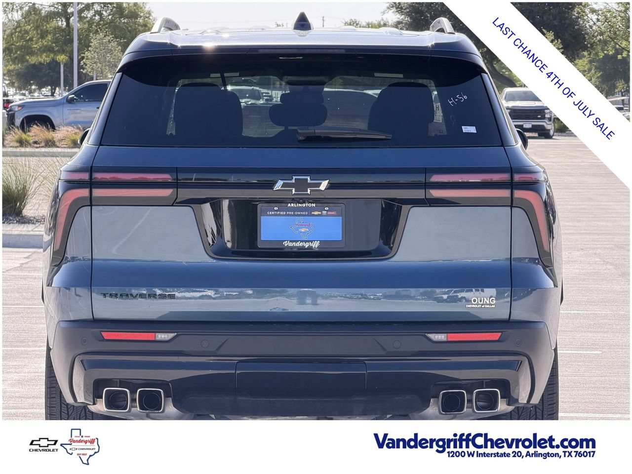 2025 Chevrolet Traverse LT - Photo 5