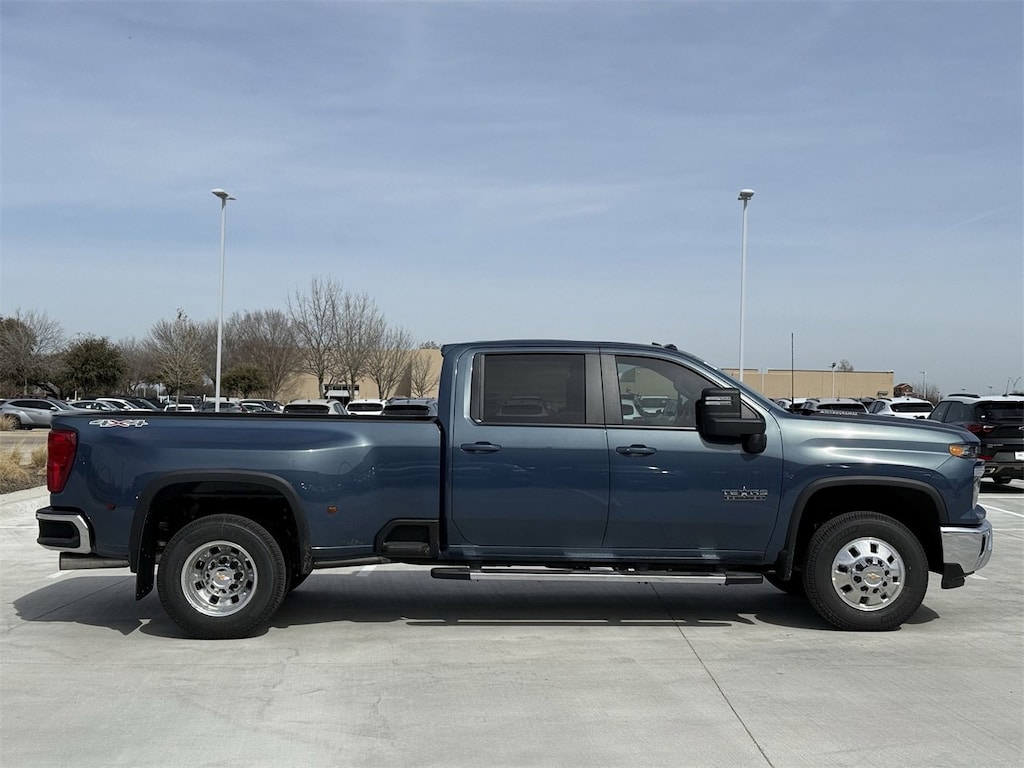 New 2026 Chevrolet Silverado 3500 HD LT DRW Truck Crew Cab