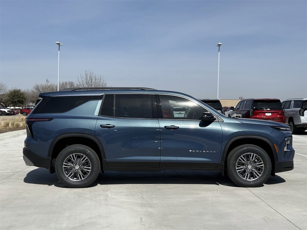 New 2026 Chevrolet Traverse LT SUV