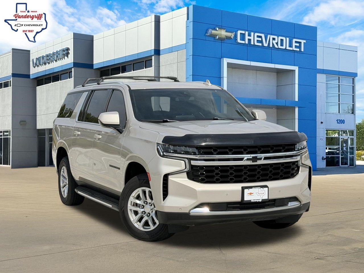 Brown (Empire Beige Metallic) 2022 Chevrolet Suburban SUV / Crossover Four-Wheel Drive Automatic