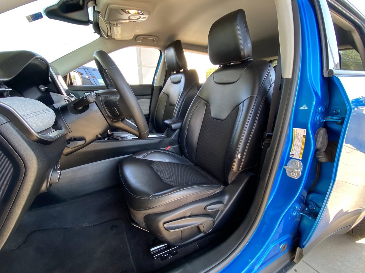 2022 Jeep Compass Latitude photo 4