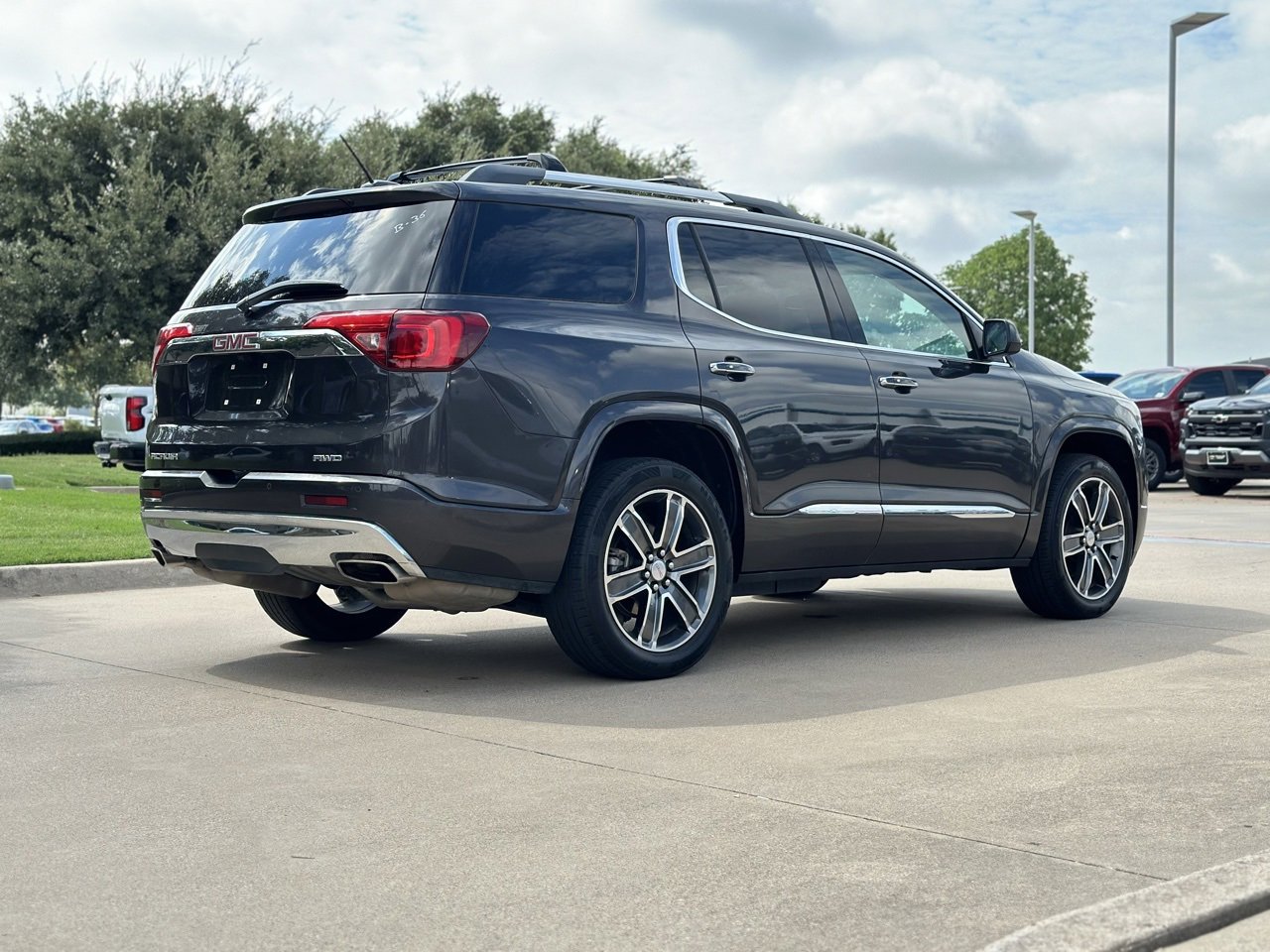 Used 2019 GMC Acadia Denali with VIN 1GKKNXLS6KZ141366 for sale in Arlington, TX