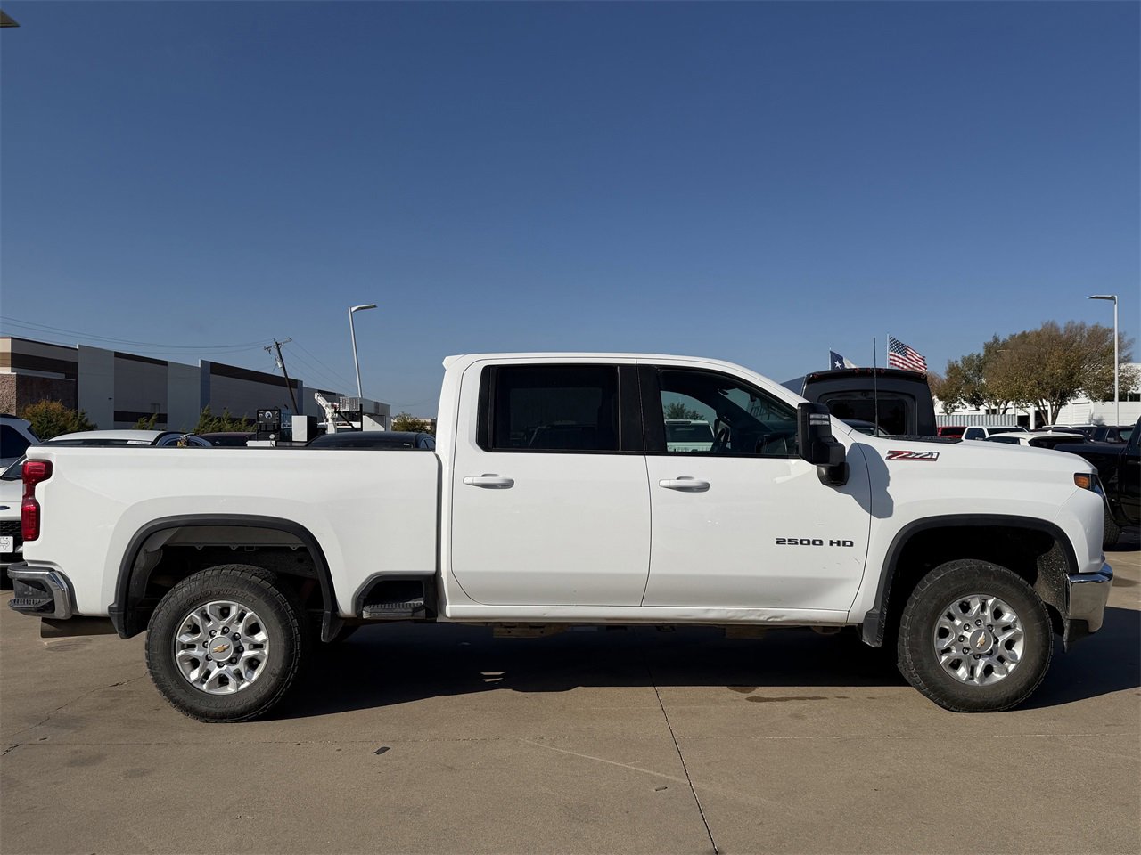 2023 Chevrolet Silverado 2500HD LT photo 3