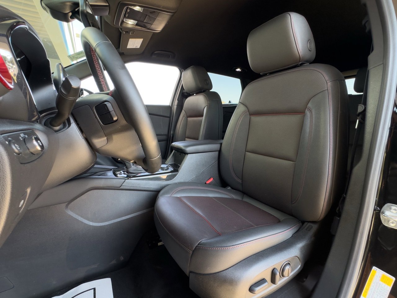 2025 Chevrolet Blazer RS photo 3