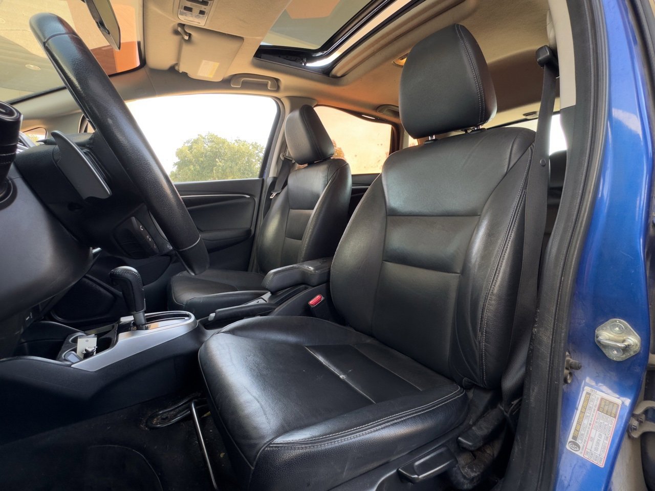 2017 Honda Fit EX-L Navi photo 3