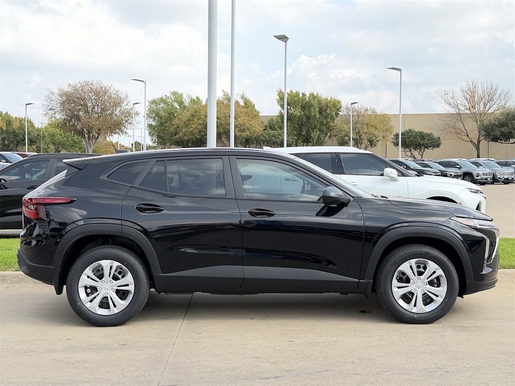 New 2026 Chevrolet Trax LS SUV