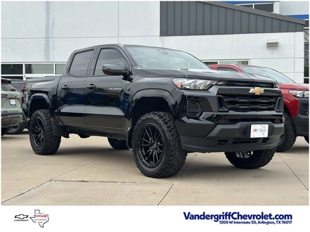 2025 Chevrolet Colorado WT/LT Truck Crew Cab