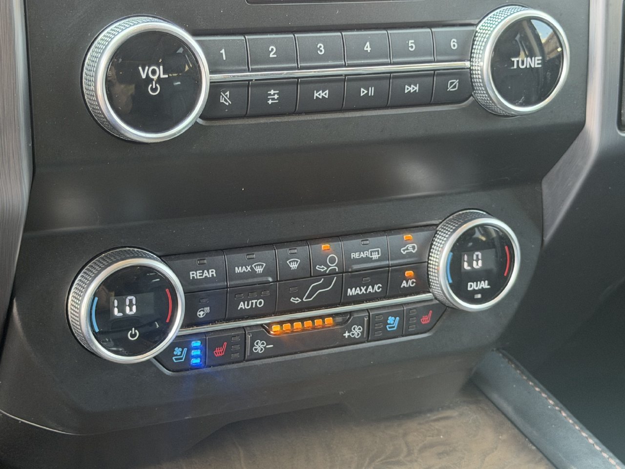 2021 Ford Expedition Platinum - Photo 14