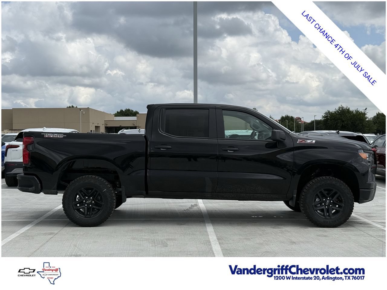 2026 Chevrolet Silverado 1500 Custom Trail Boss - Photo 3