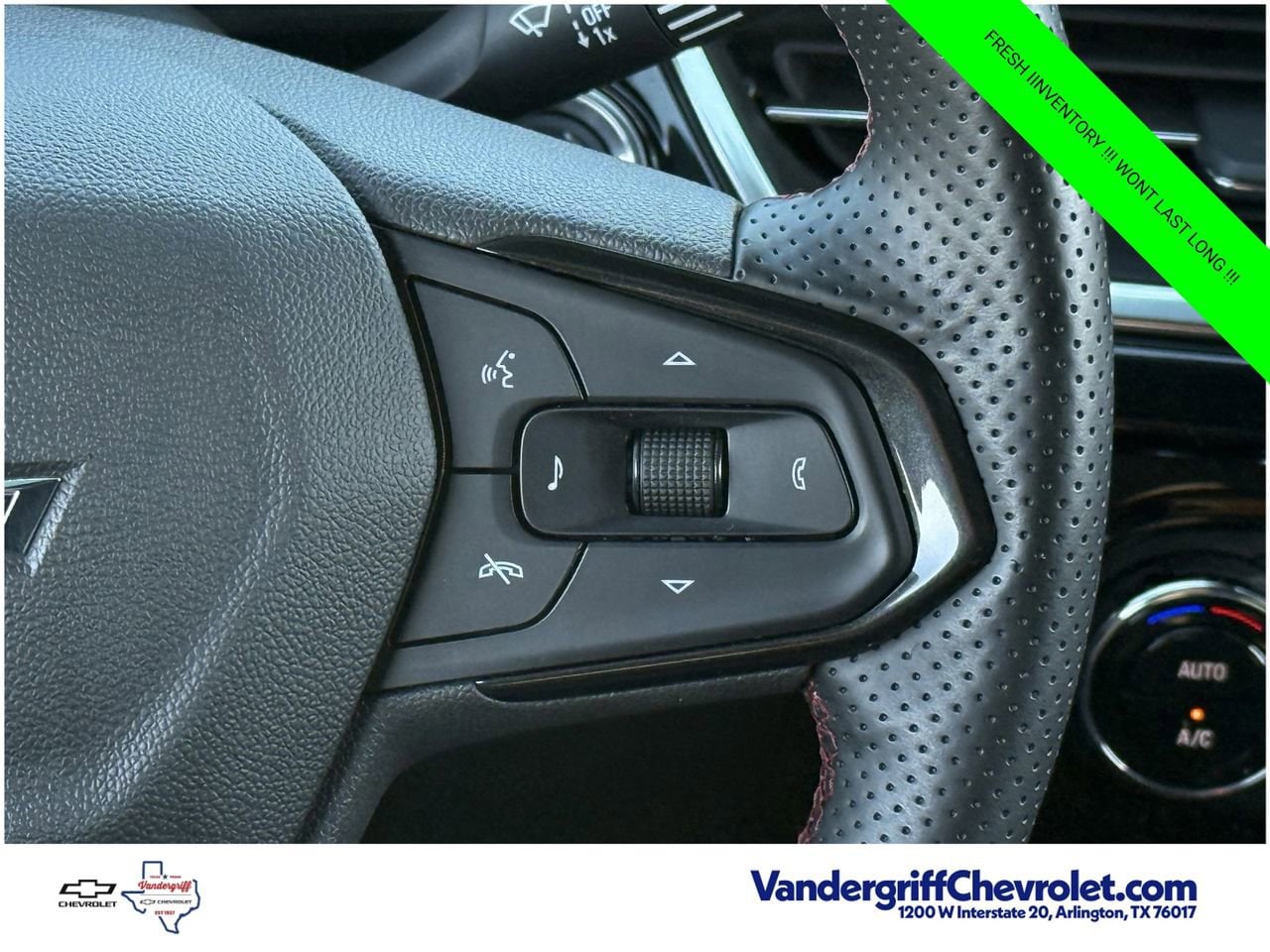 2024 Chevrolet Trax RS - Photo 12