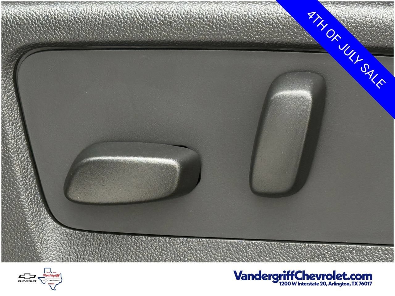 2026 Chevrolet Colorado LT - Photo 21