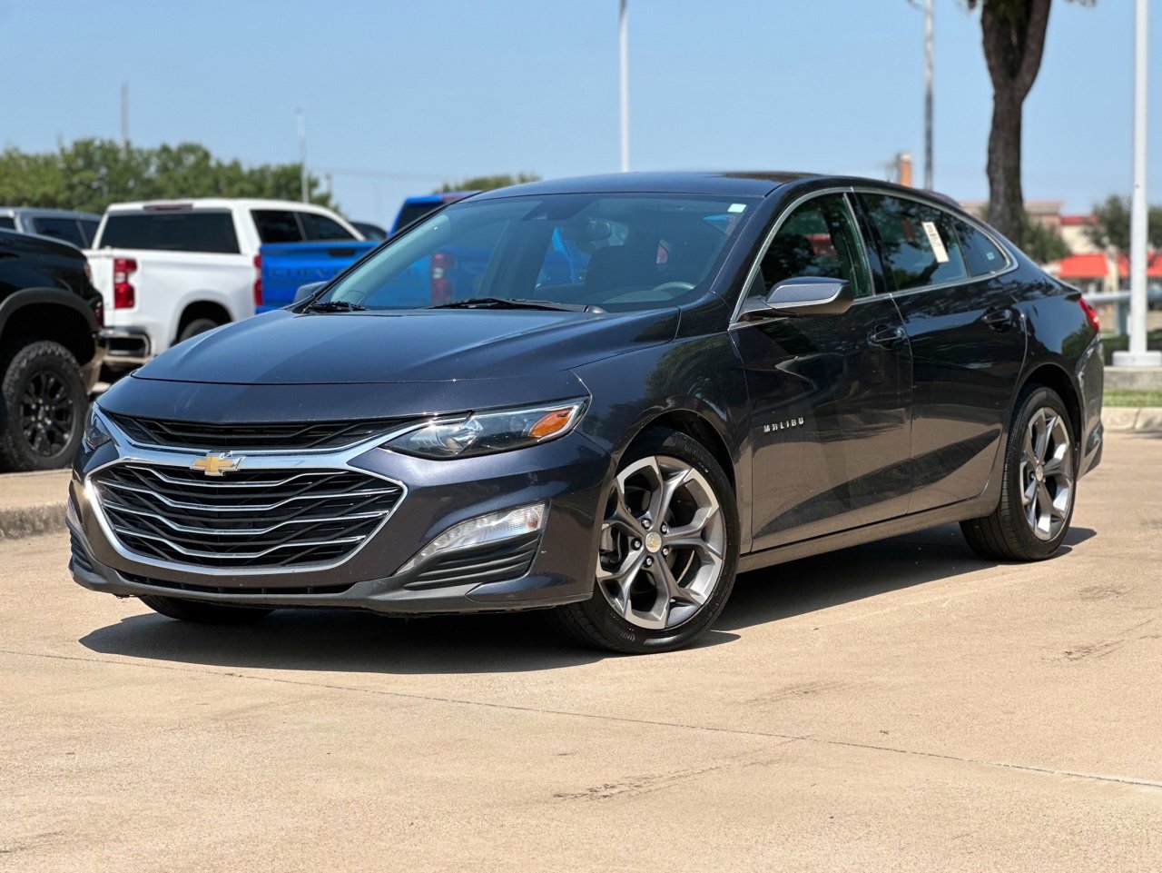 2023 Chevrolet Malibu 1LT photo 3