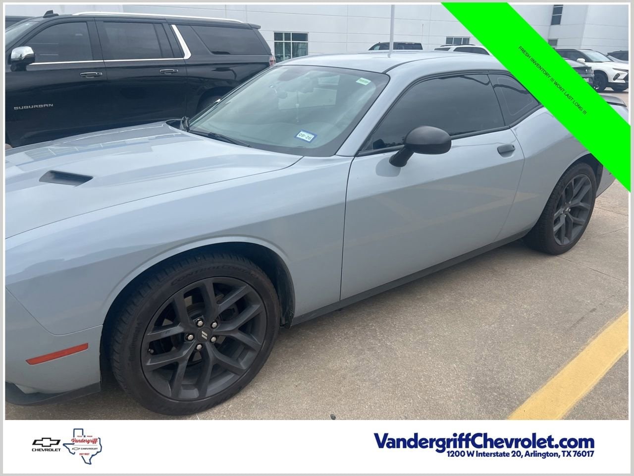 2020 Dodge Challenger SXT Auto's photo