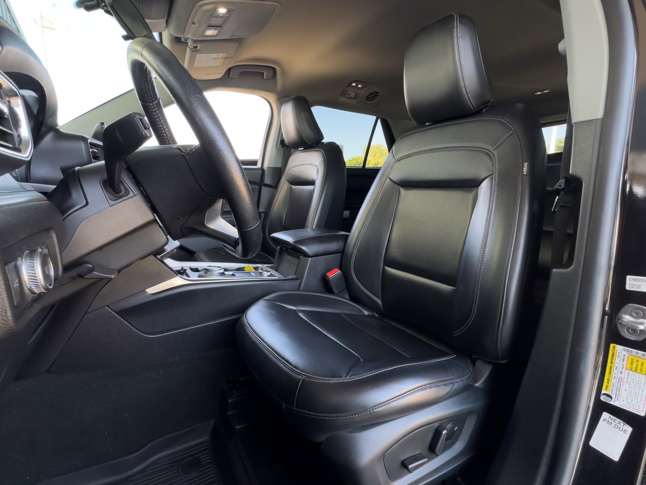 2021 Ford Explorer XLT photo 4